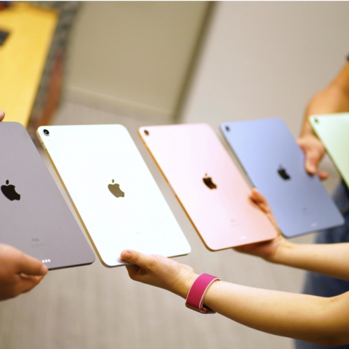 Apple là “ông vua máy tính bảng” trong thời kỳ đại dịch