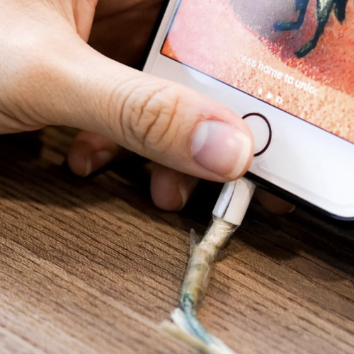 Chuyên gia Anh cảnh báo cáp sạc iPhone “hàng nhái” gây nguy cơ cháy nổ, điện giật nghiêm trọng