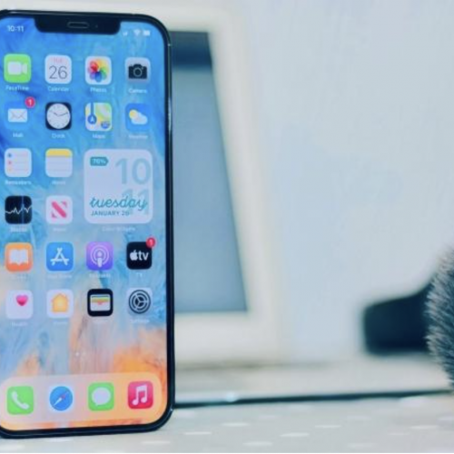 Nằm lòng ngay cách xử lý màn hình iPhone bị vàng ngay tại nhà